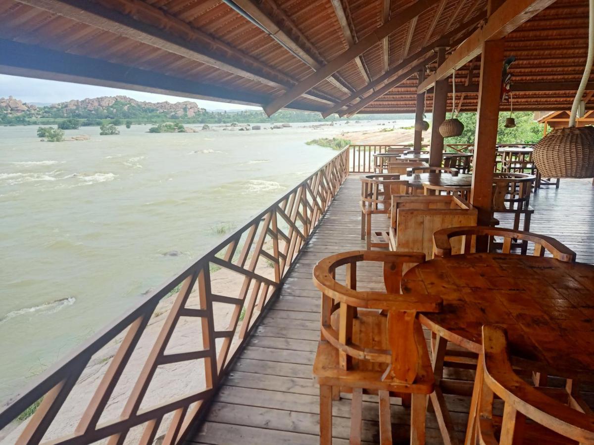 Leo Wodden Resort Hampi Exterior photo