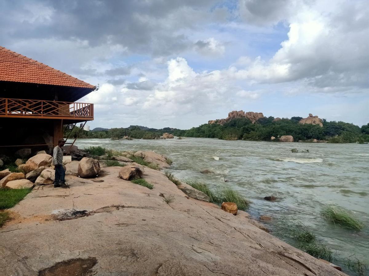 Leo Wodden Resort Hampi Exterior photo