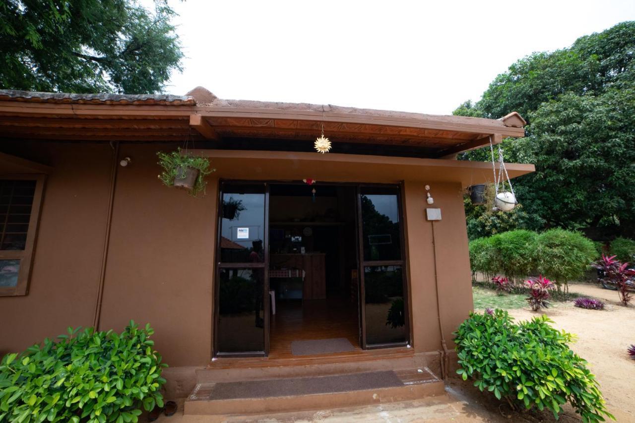 Leo Wodden Resort Hampi Exterior photo